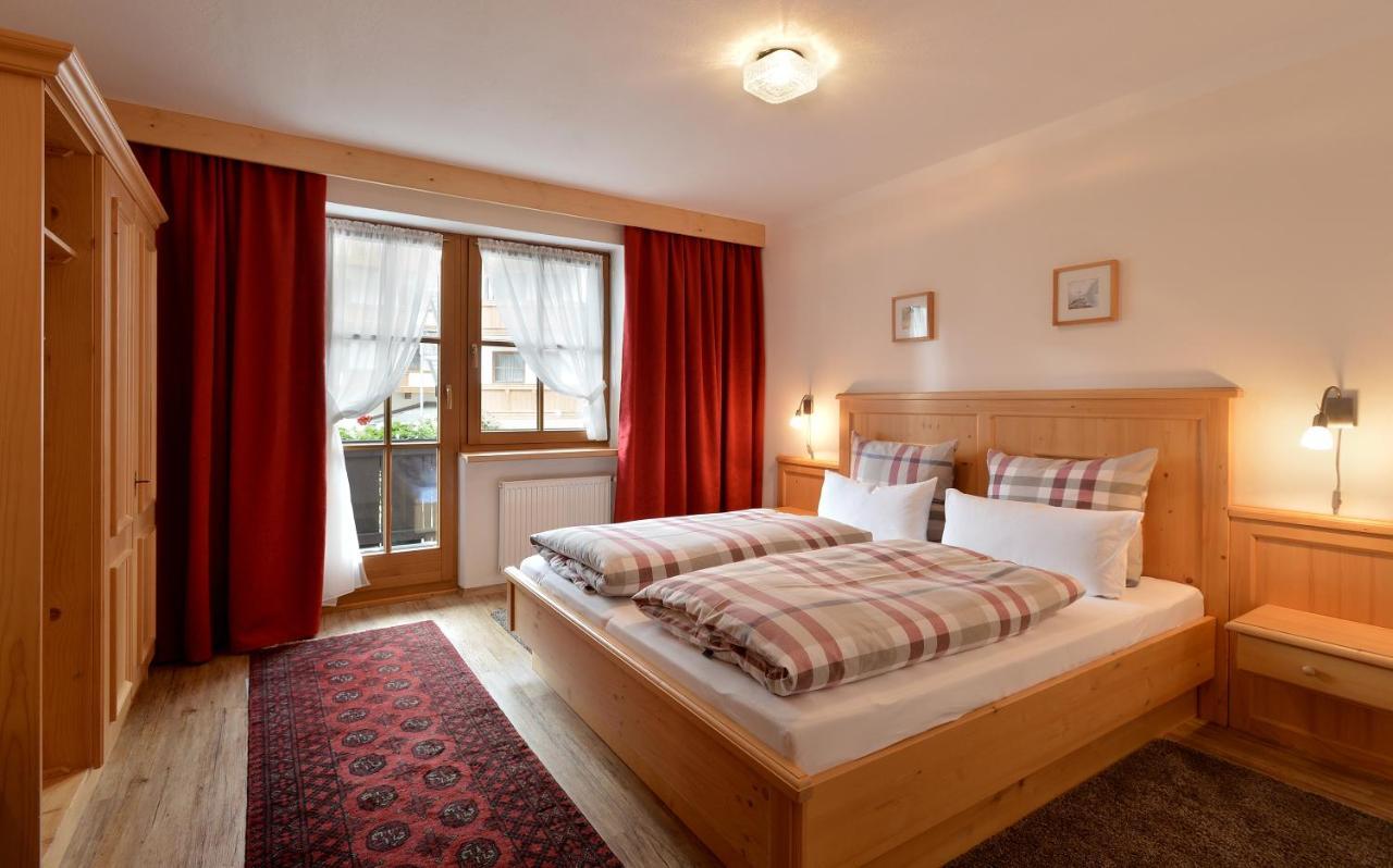 Ferienwohnungen Kircher Mayrhofen Habitación foto